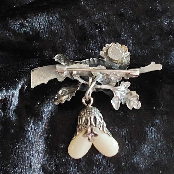 VINTAGE GERMAN "BIRD HUNTER" HAT PIN - Picture 3 of 4